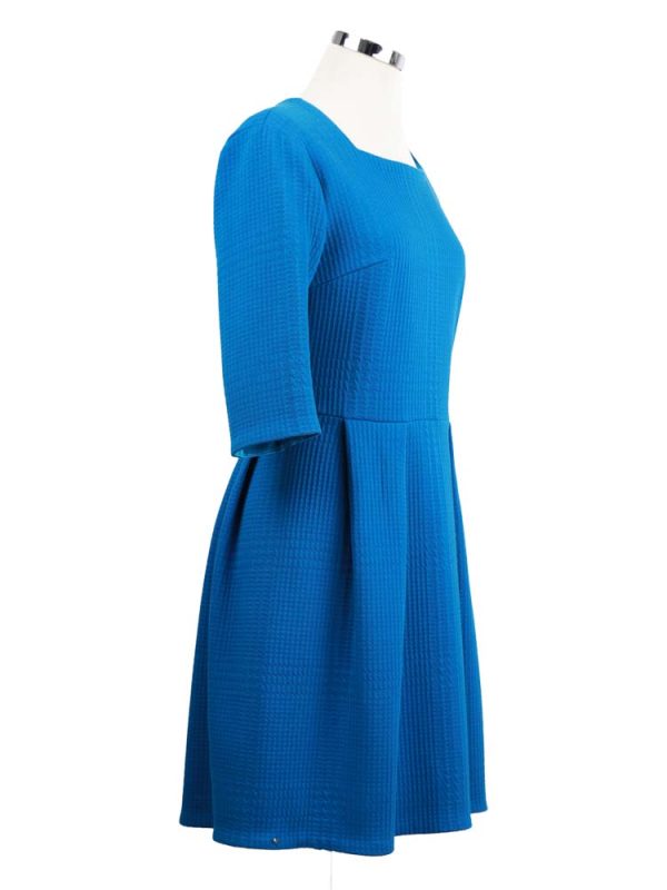 blauw jurkje met plooi